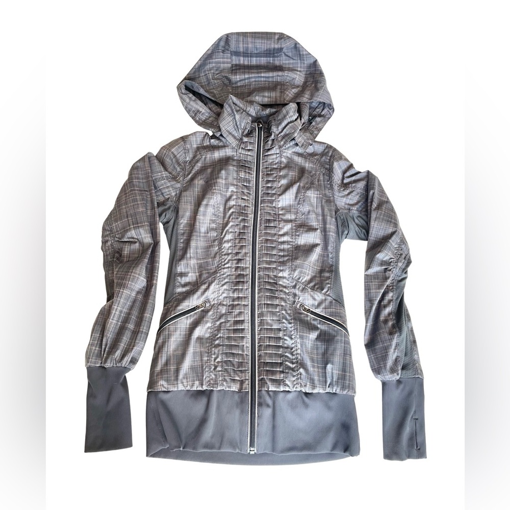 ⚡️Flash Sale⚡️ Lululemon Women’s Run Hustle Jacket